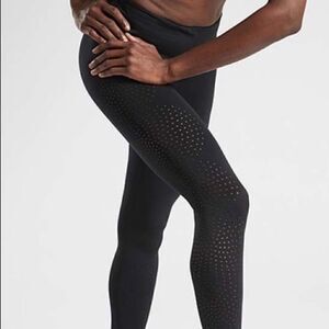 Athleta Velocity Laser Cut Capri Leggings Plus Size